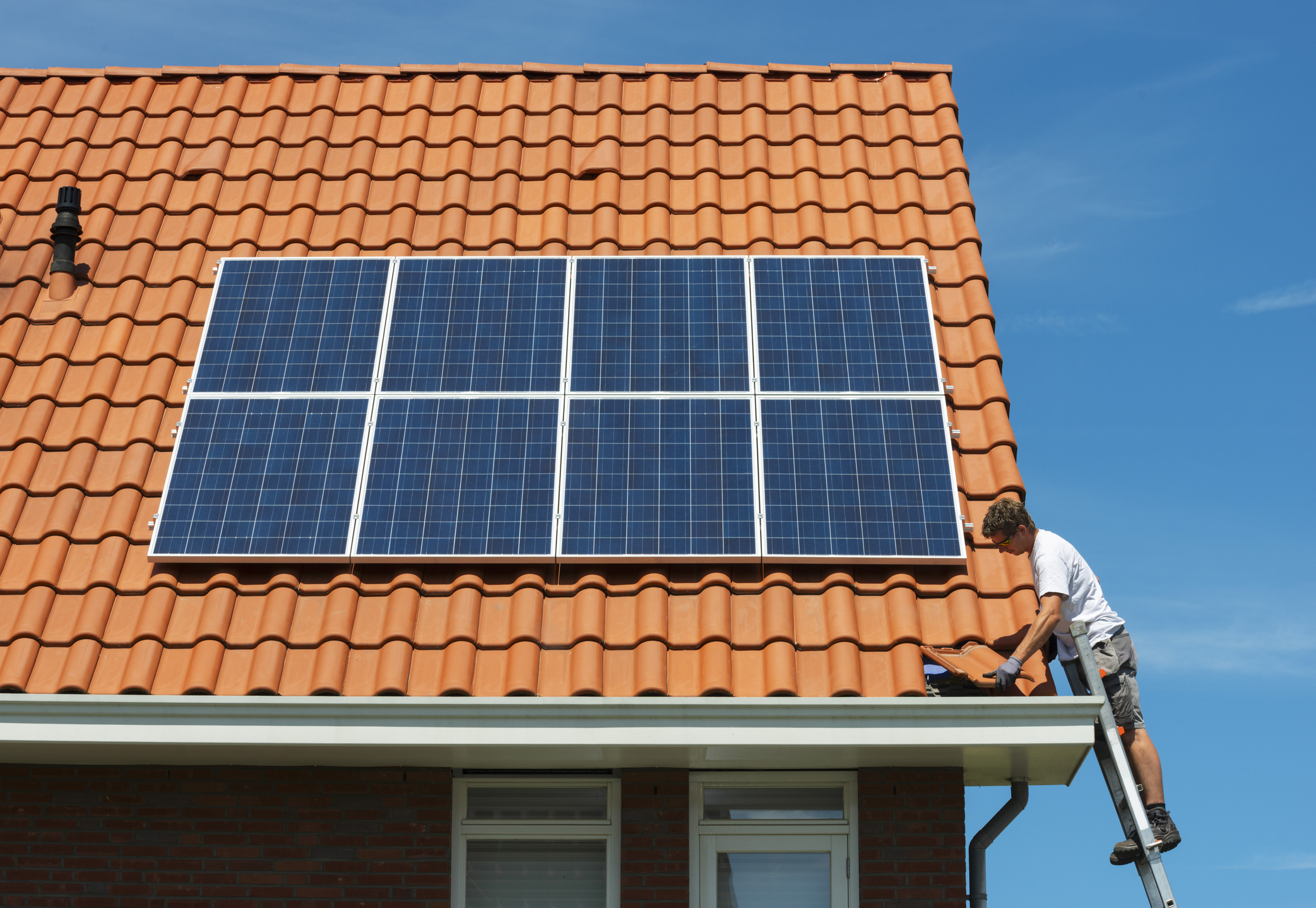 découvrez les principaux avantages des panneaux solaires en 2025 : énergie renouvelable, économies sur vos factures d'électricité, valorisation de votre bien immobilier et contribution à la préservation de l'environnement. informez-vous sur les innovations et aides disponibles pour une transition énergétique réussie.