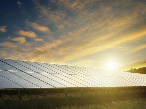 d&eacute;couvrez notre comparatif complet des panneaux solaires, qui vous aide &agrave; choisir le meilleur syst&egrave;me solaire adapt&eacute; &agrave; vos besoins. analyse des performances, co&ucirc;ts, et avantages des diff&eacute;rentes marques et mod&egrave;les sur le march&eacute;.