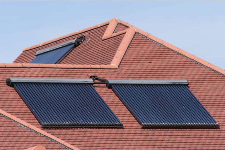 d&eacute;couvrez notre comparatif d&eacute;taill&eacute; des panneaux solaires pour vous aider &agrave; choisir le meilleur mod&egrave;le adapt&eacute; &agrave; vos besoins. analyse des performances, des prix et des avis utilisateurs pour un investissement &eacute;clair&eacute;.