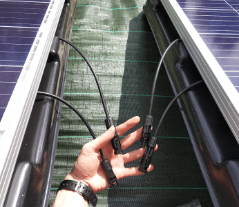 d&eacute;couvrez l'importance cruciale des panneaux solaires pour un avenir durable. apprenez comment ils contribuent &agrave; la r&eacute;duction des &eacute;missions de carbone, favorisent l'ind&eacute;pendance &eacute;nerg&eacute;tique et permettent des &eacute;conomies substantielles sur vos factures d'&eacute;lectricit&eacute;. optez pour une &eacute;nergie renouvelable et responsable d&egrave;s aujourd'hui !