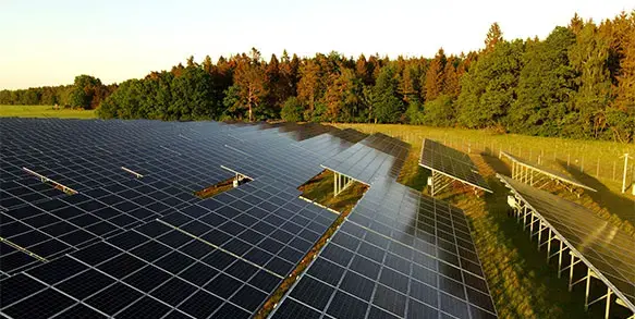 d&eacute;couvrez des panneaux solaires professionnels de haute qualit&eacute;, con&ccedil;us pour r&eacute;pondre aux besoins &eacute;nerg&eacute;tiques des entreprises tout en r&eacute;duisant leur empreinte carbone. optez pour une solution durable et rentable pour votre activit&eacute;!