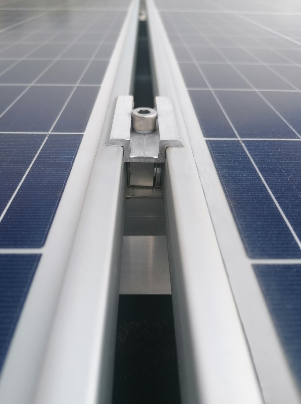 d&eacute;couvrez les panneaux solaires isol&eacute;s, une solution innovante alliant performance &eacute;nerg&eacute;tique et confort thermique. id&eacute;aux pour am&eacute;liorer l'efficacit&eacute; &eacute;nerg&eacute;tique de votre habitat tout en r&eacute;duisant votre empreinte carbone. optez pour une &eacute;nergie renouvelable, durable et &eacute;conomique d&egrave;s aujourd'hui!