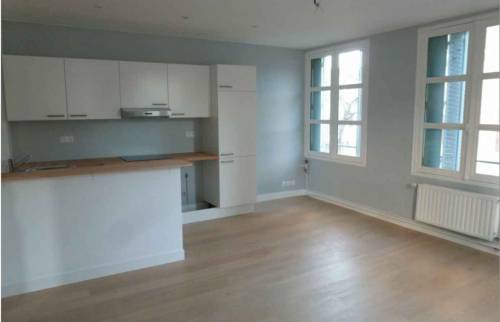 d&eacute;couvrez nos services professionnels de r&eacute;novation d'appartement &agrave; paris 75018. transformez votre int&eacute;rieur avec qualit&eacute; et savoir-faire.